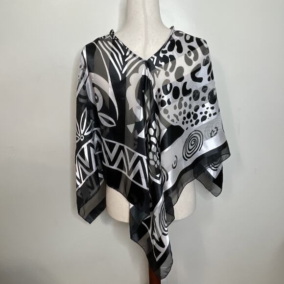 SILK FREE Scarf Poncho 100% Polyester Black White Geometric Print Made in Korea - Picture 9 of 16